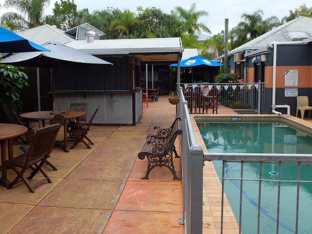 Noosa Backpackers Resort Нусавиль Экстерьер фото